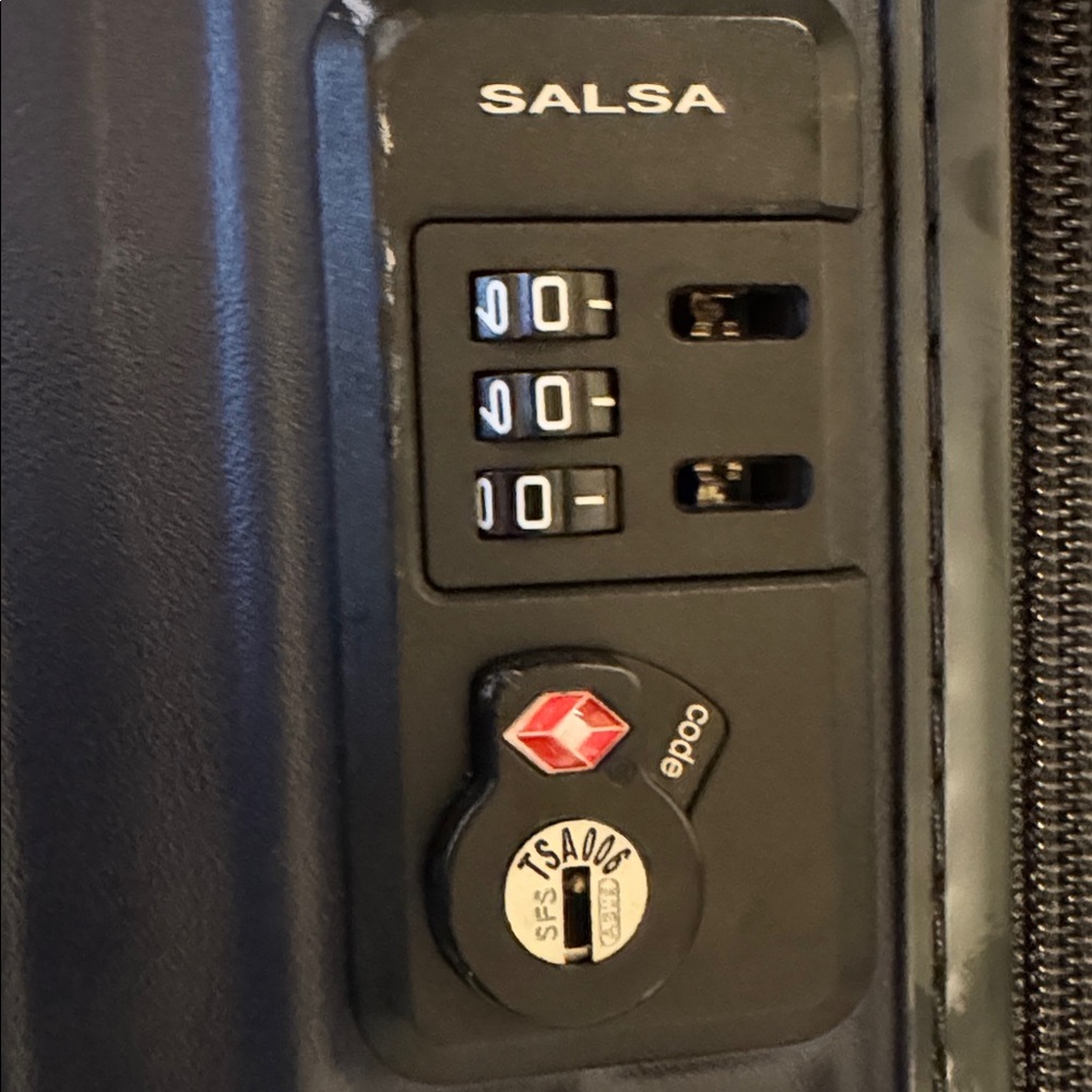 Authentic RIMOWA Navy Blue SALSA Rolling Suitcase - Picture 9 of 12